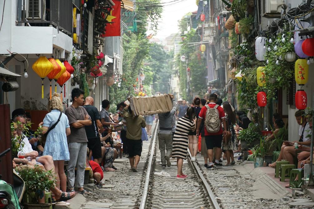 Hanoi Train Street tijdens route noord vietnam