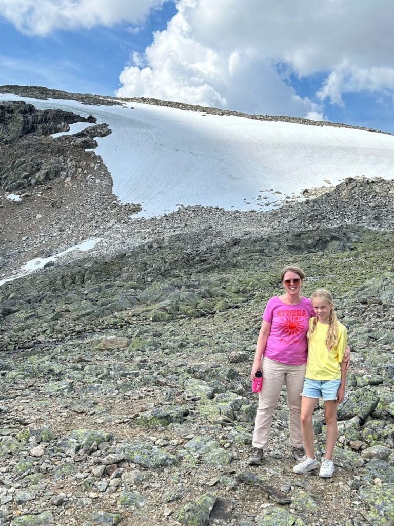 Wandelen in NP Hallingskarvet waar in de zomer nog sneeuw ligt